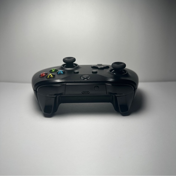 Xbox Wireless Controller - Picture 4 of 9